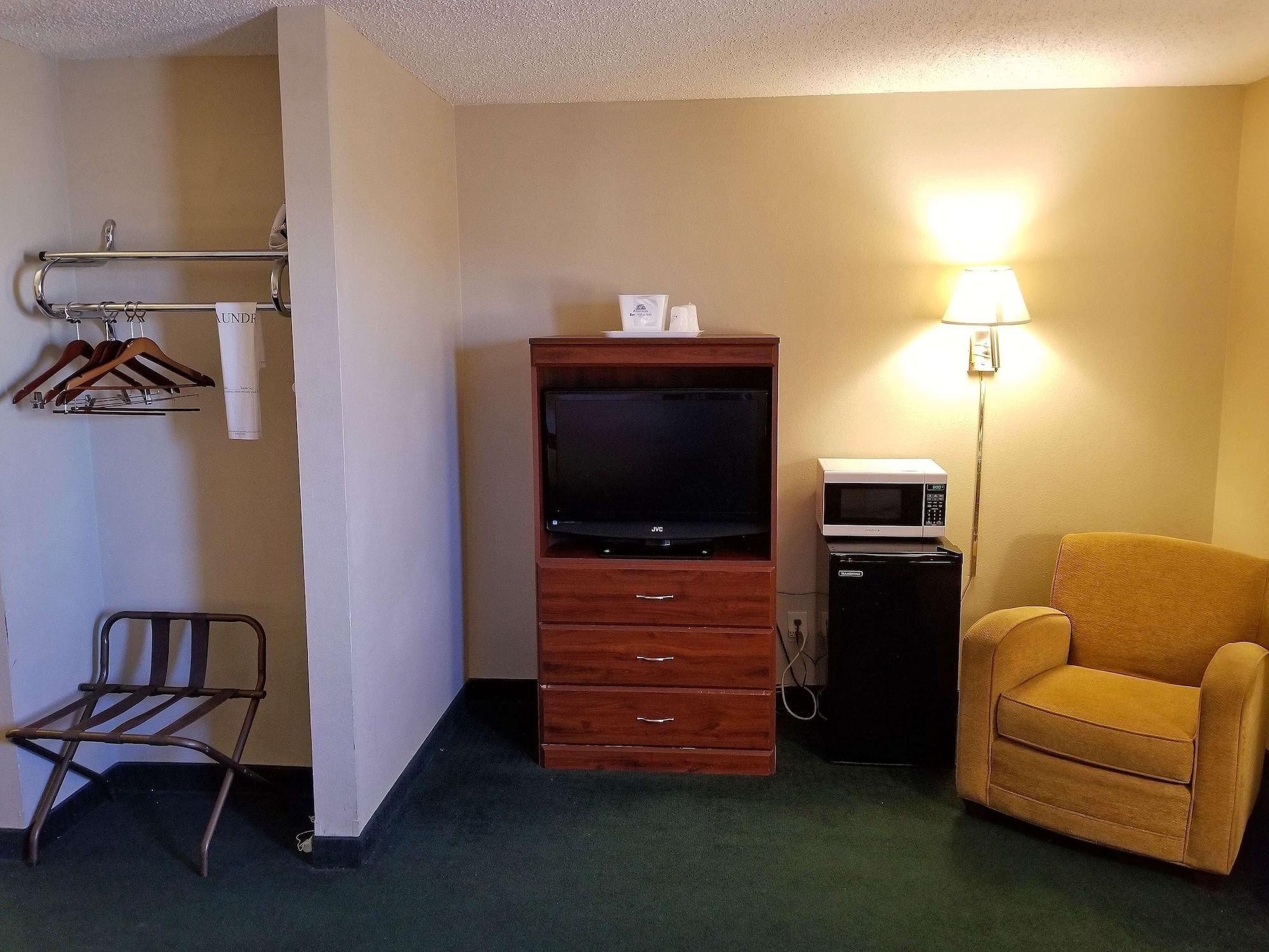 Americas Best Value Inn St. Louis / South Mehlville Екстериор снимка