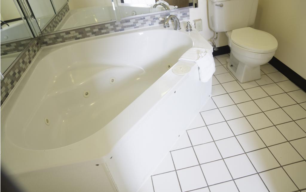 Americas Best Value Inn St. Louis / South Mehlville Екстериор снимка