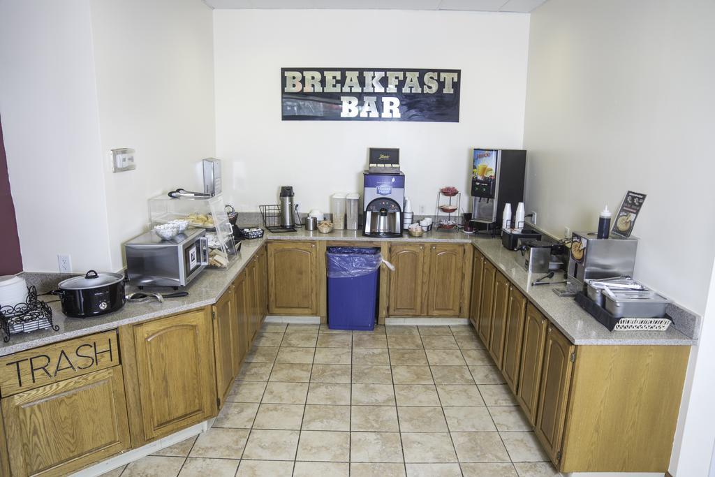 Americas Best Value Inn St. Louis / South Mehlville Екстериор снимка