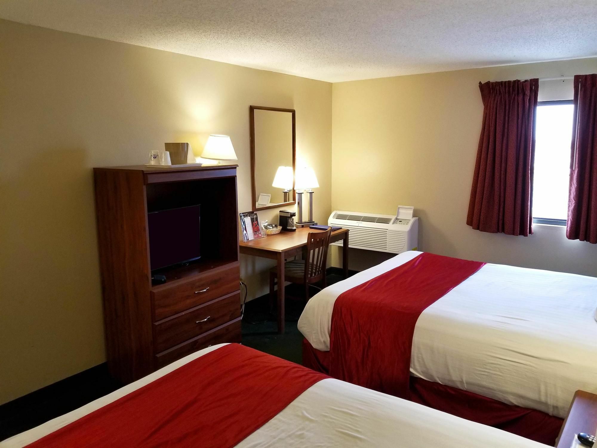 Americas Best Value Inn St. Louis / South Mehlville Екстериор снимка